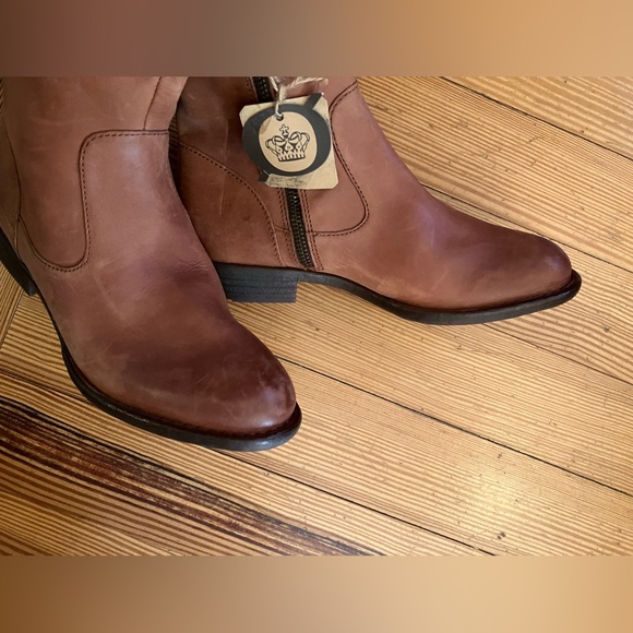 NWT Born Shaunie Extended Calf Boots in Cognac Sz 7. - Picture 7 of 12